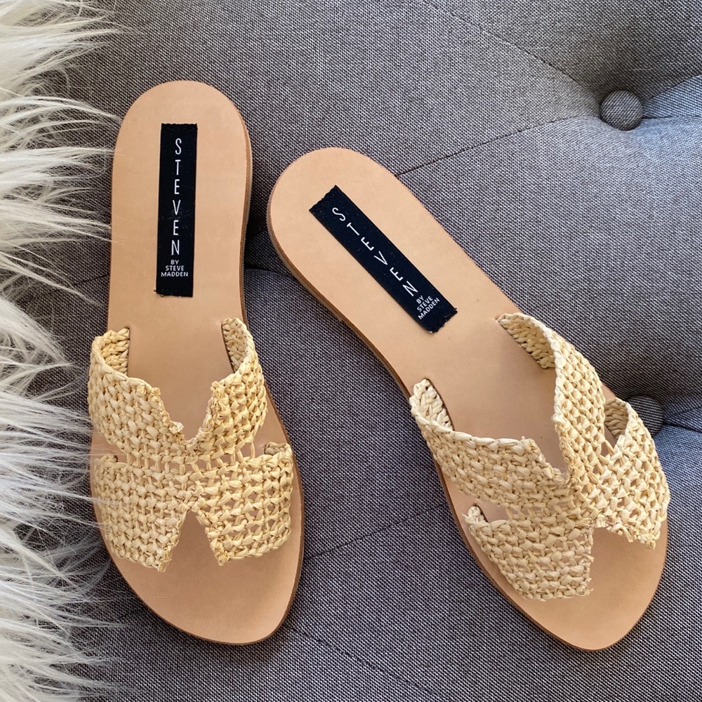 NIB Steven Greece Sandals size 6